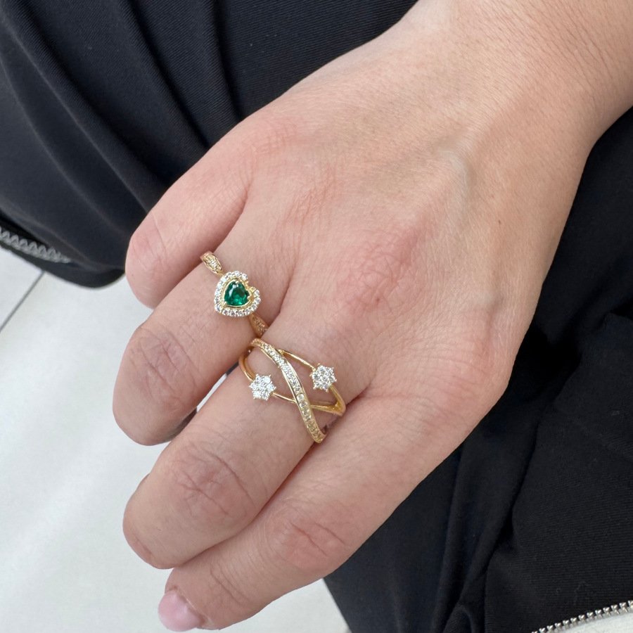 14 Ayar Altın Taşlı Sarmal Tasarım Yüzük - CNG Jewels (1)