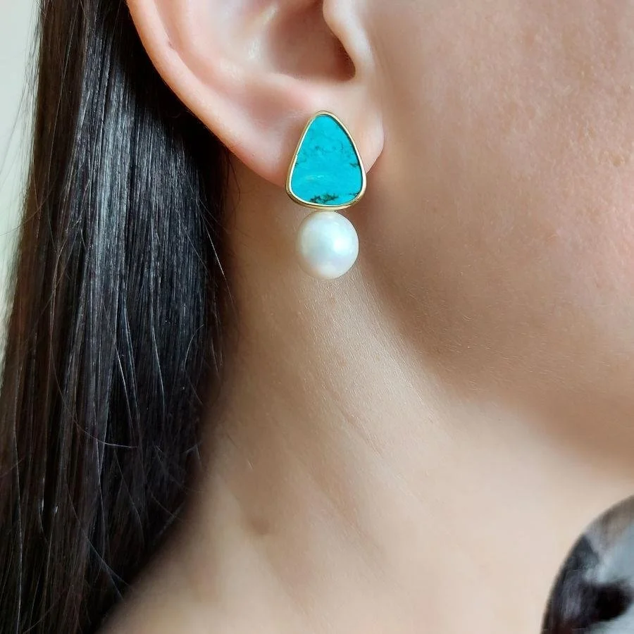 Design Natural Turquoise and Pearl Silver Earrings