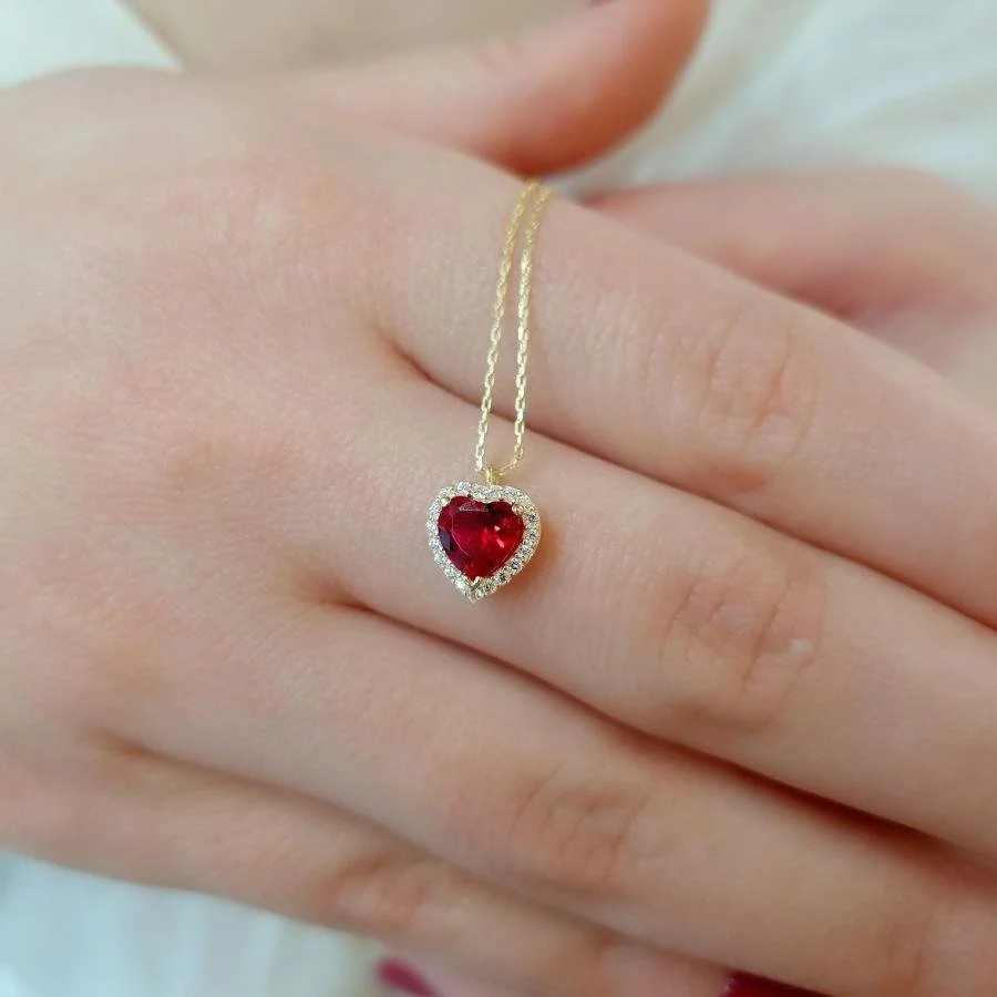 Fancy Ruby Kalp Gümüş Kadın Kolye