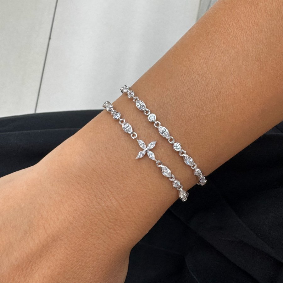 Heart Stone Chain Women's Silver Bracelet - CNG Jewels (1)