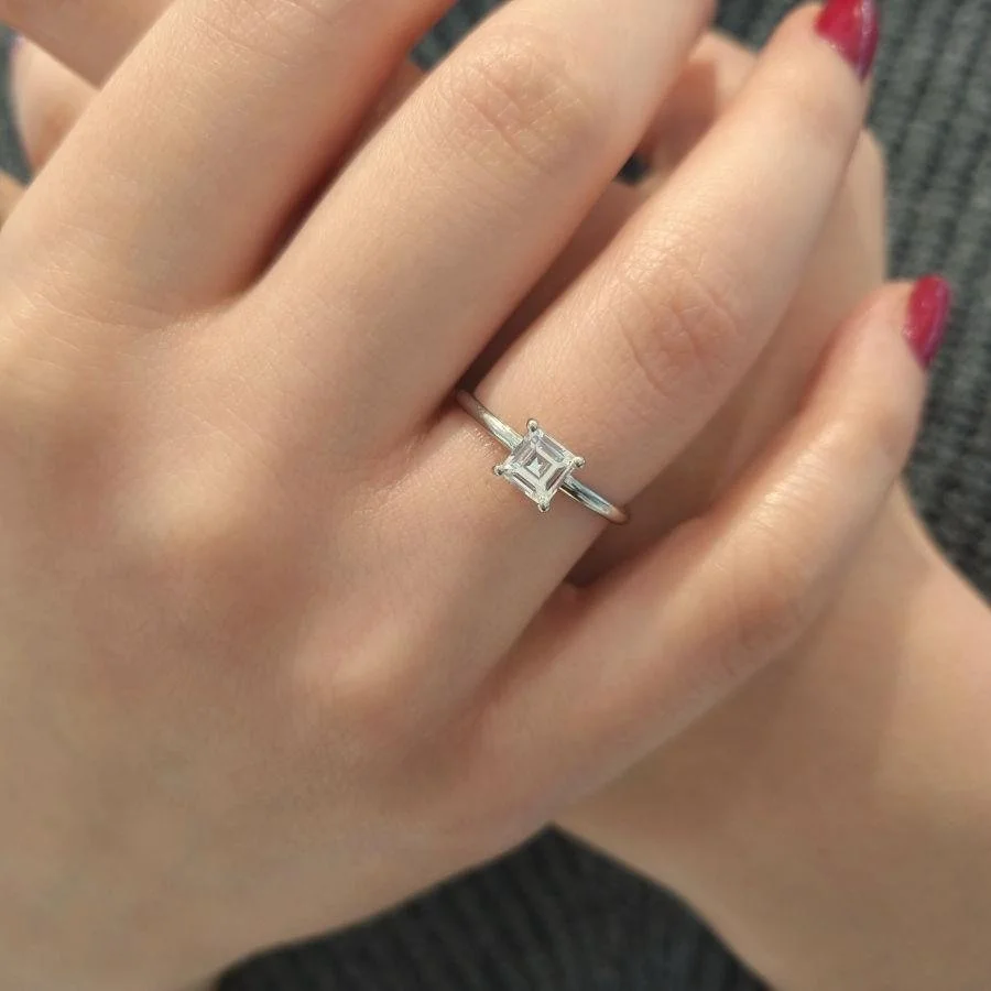 Kare Zümrüt Kesim Tektaş Gümüş Kadın Yüzük - 1