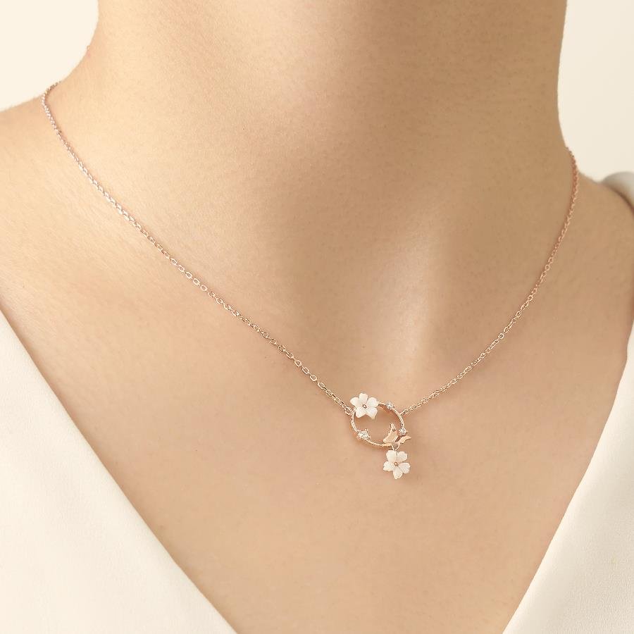Kelebek ve Çiçekli Rose Gümüş Kadın Kolye - CNG Jewels