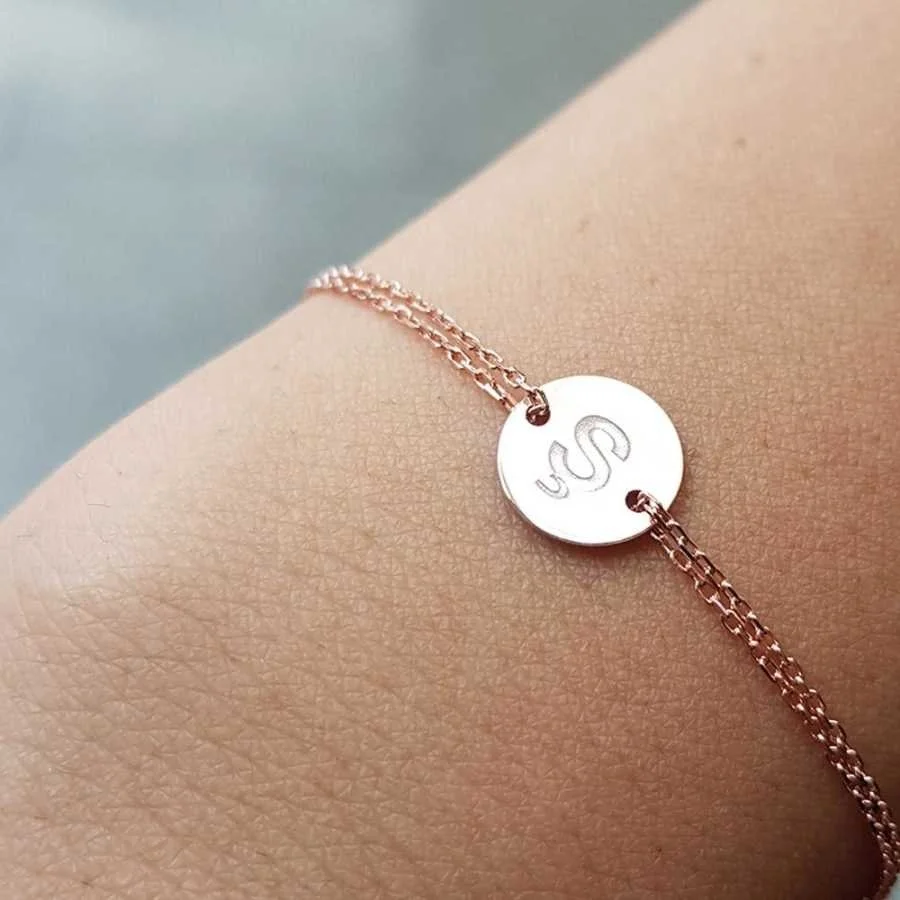 Küçük Yuvarlak Plaka Ş Harfli Rose Gold Gümüş Kadın Bileklik - 1