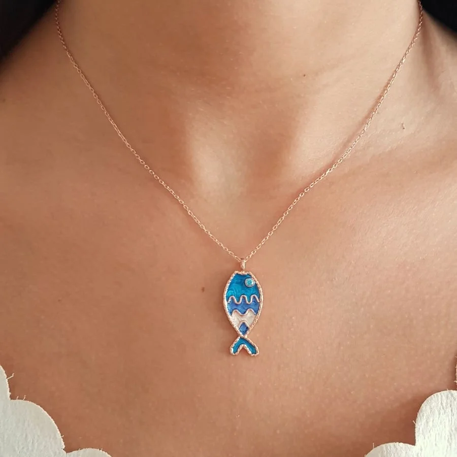Mavi Beyaz Mineli Balık Trend Gümüş Kadın Kolye - 2