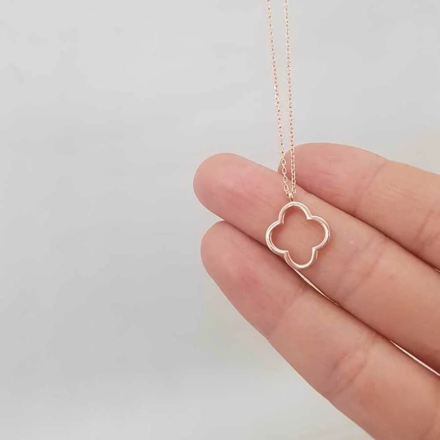Minimal Rose Dört Yaprak Yonca Gümüş Kadın Kolye - 1