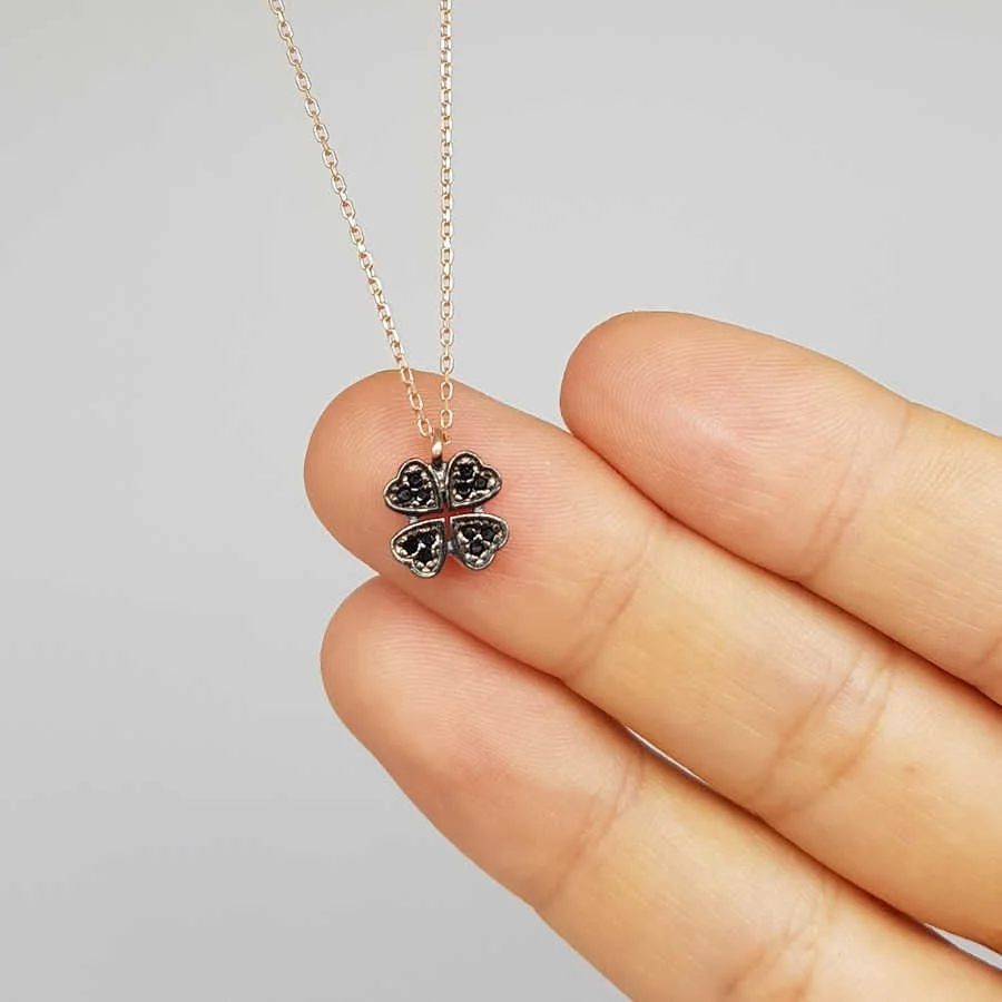 Siyah Taşlı Küçük Dört Yaprak Yonca Gümüş Kadın Kolye - 2