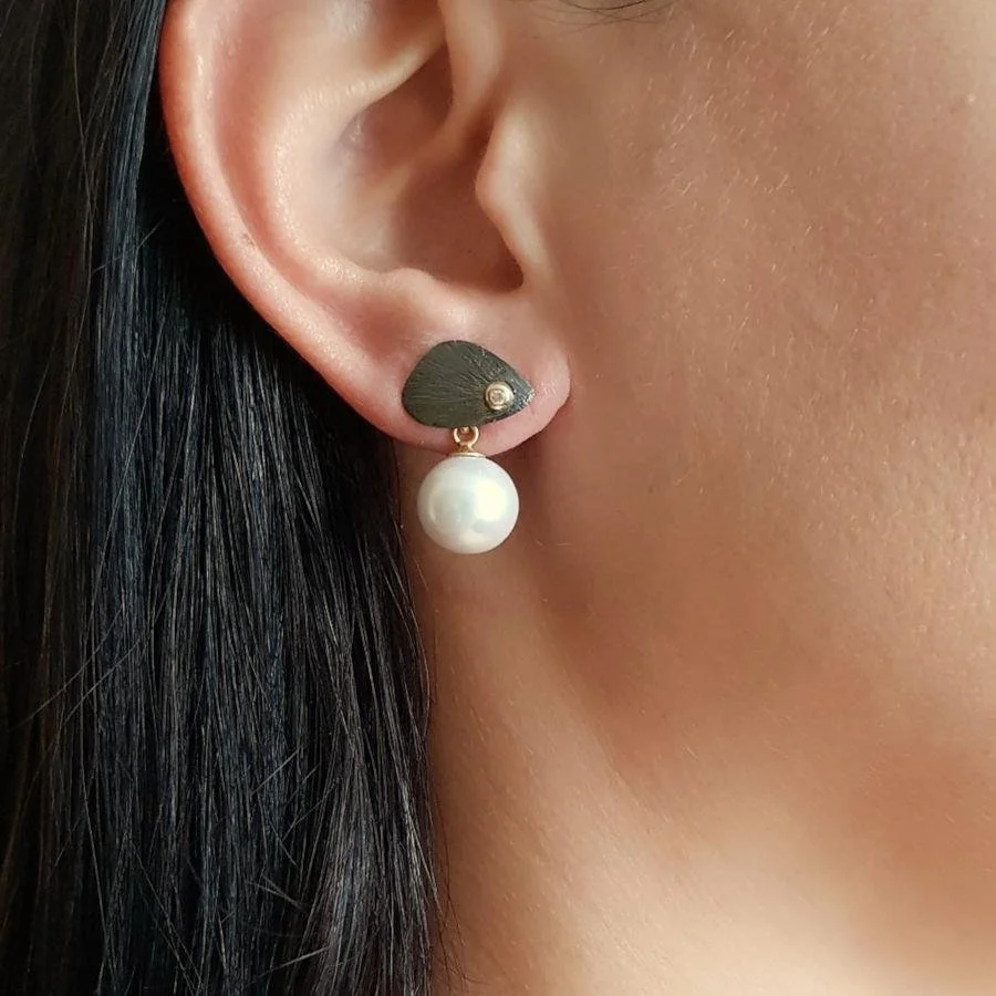 Tasarım Doğal İncili El yapımı Siyah Rodajlı Şapka Gümüş Kadın Küpe - 1