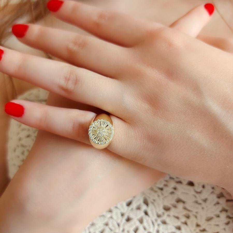 Stone Gold Silver Knight Women's Pinky Finger Ring - CNG Jewels (1)