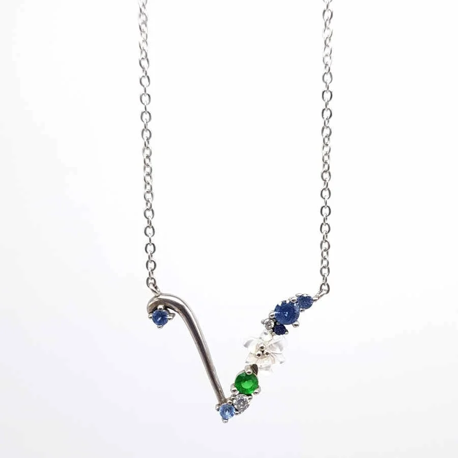 V Harfi Çiçekli Gümüş Kadın Kolye - 1